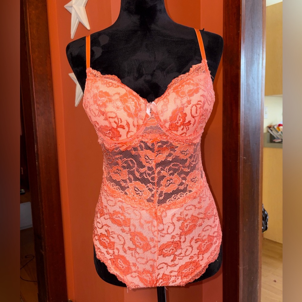 5/$25 ❌FINAL CALL❌ NWOT-Lace Bodysuit lingerie